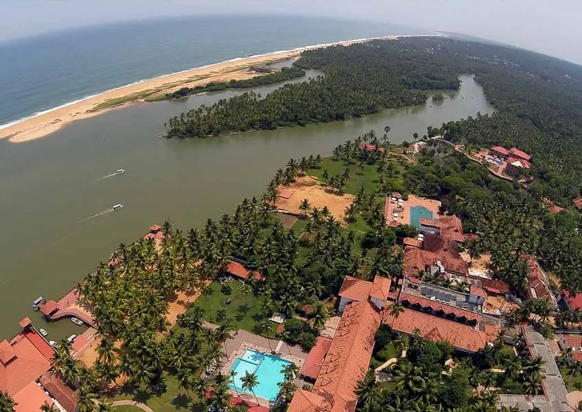 Estuary Island Sea Side Resort (Истри Айленд) Estuary Island Sea Side Resort (Истри Айленд)