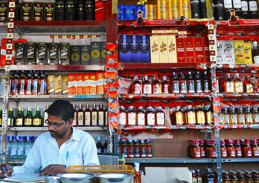 Власти Гоа собираются снять запрет на вывоз спиртного для туристов