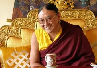 Его Святейшество Сакья Тризин Ринпоче