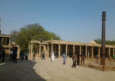 Кутубова Колонна