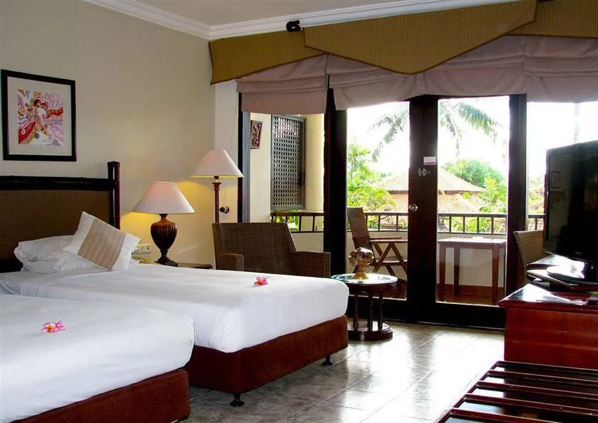 Deluxe Suites Deluxe Suites