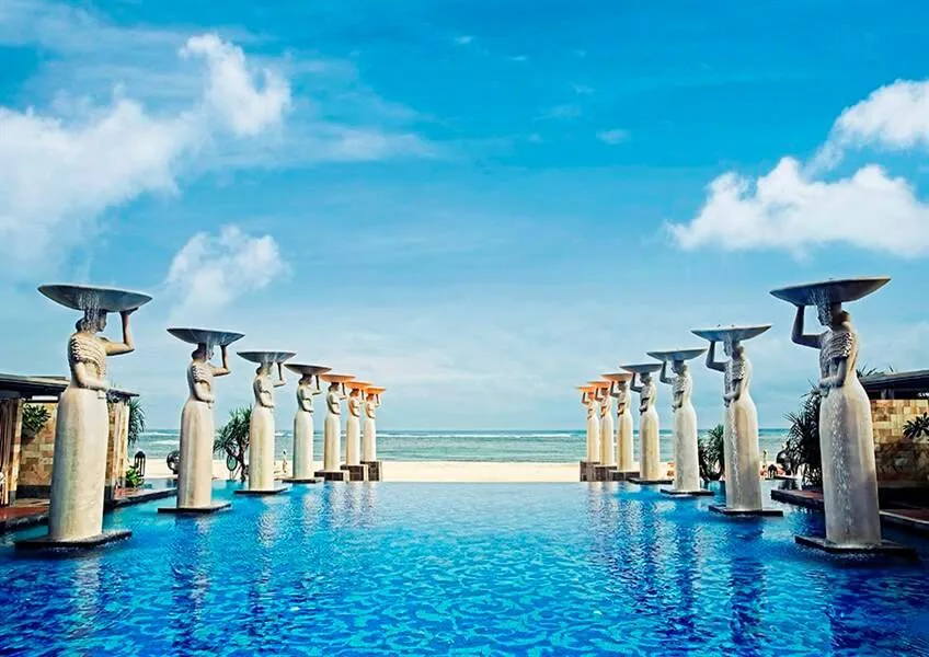 Половина отпуска – бесплатно от отеля «MULIA RESORT 5*»