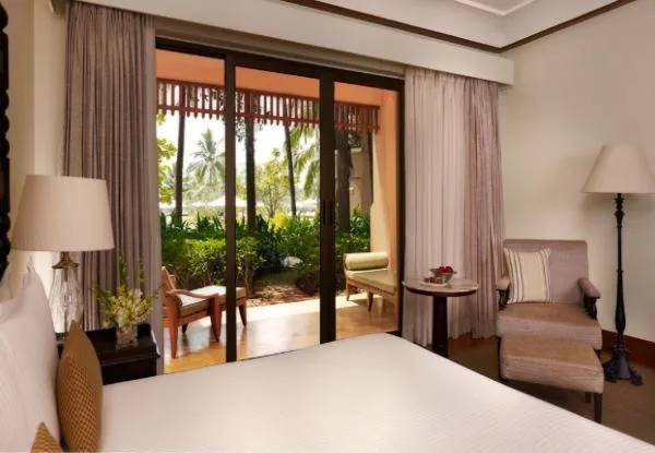 Pool View King (вид на бассейн) Pool View King (вид на бассейн)