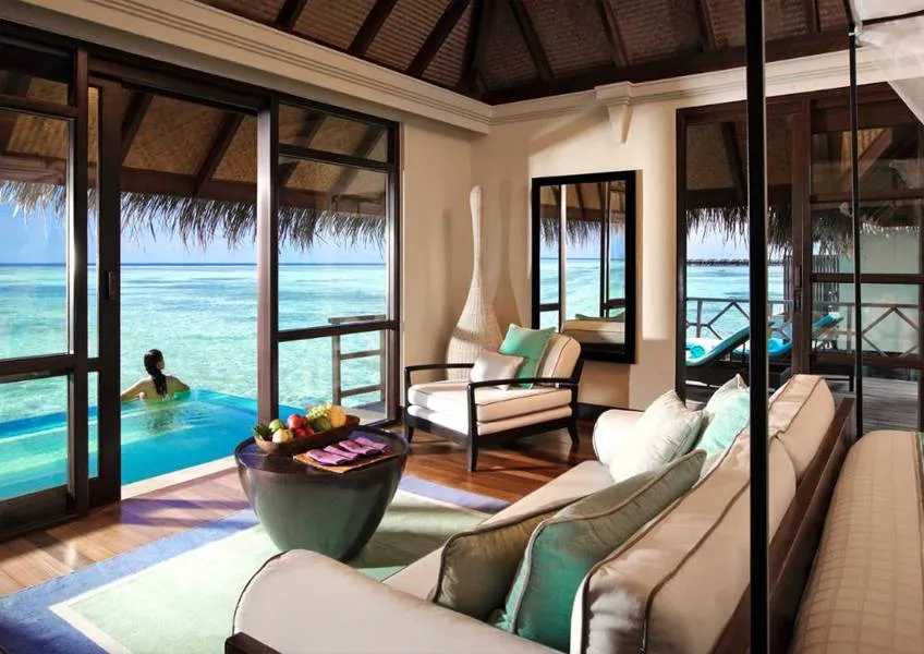 Sunrise water bungalow with pool Sunrise water bungalow with pool