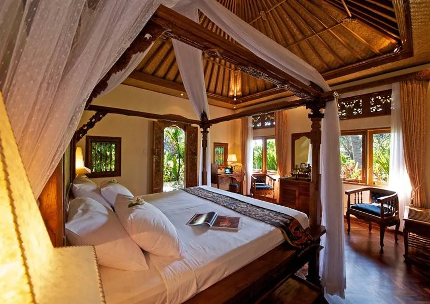 Royal Bungalow Royal Bungalow