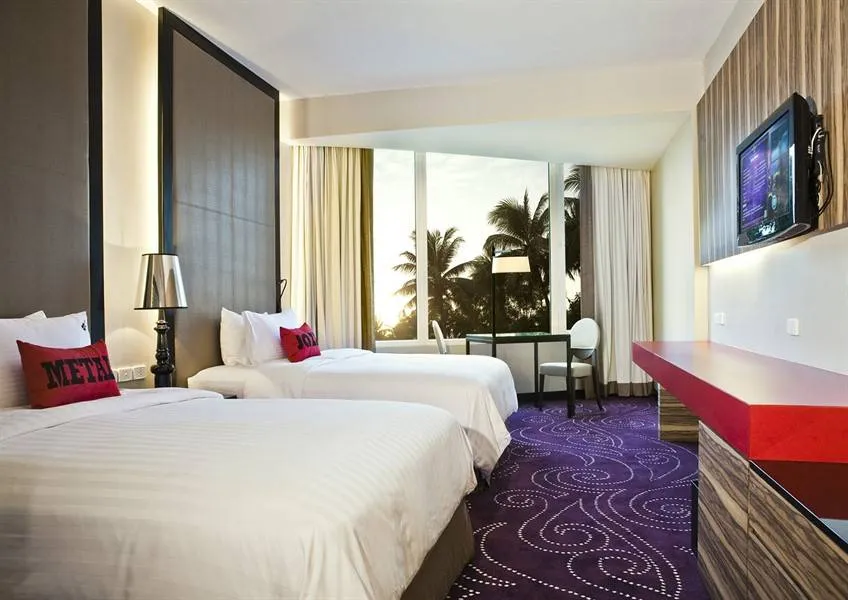 Deluxe Premium Deluxe Premium