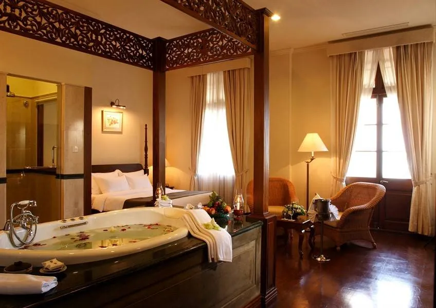 The Empress Suite The Empress Suite