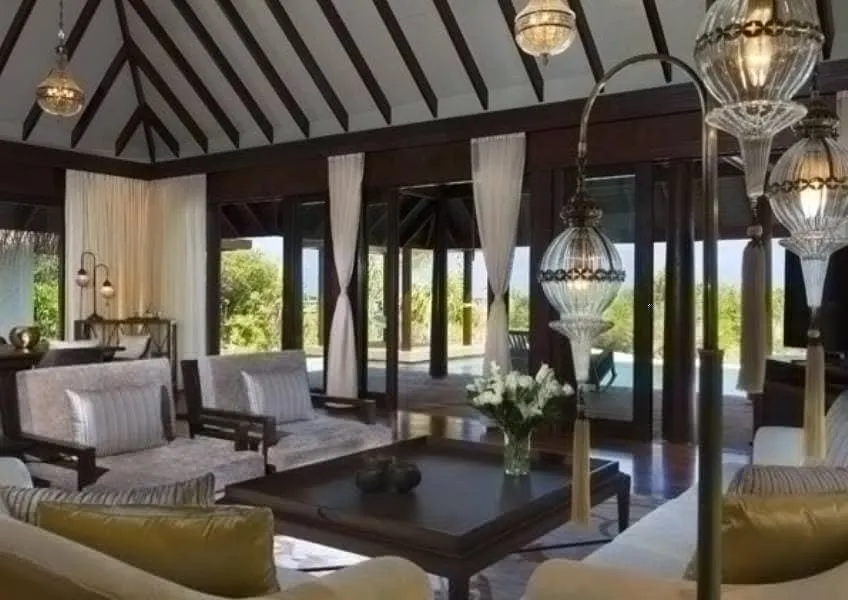 Пляжная резиденция с тремя спальнями и бассейном Пляжная резиденция с тремя спальнями и бассейном