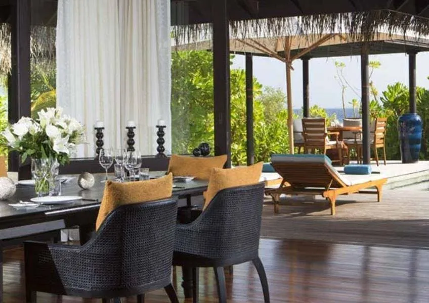 Пляжная резиденция с тремя спальнями и бассейном Пляжная резиденция с тремя спальнями и бассейном