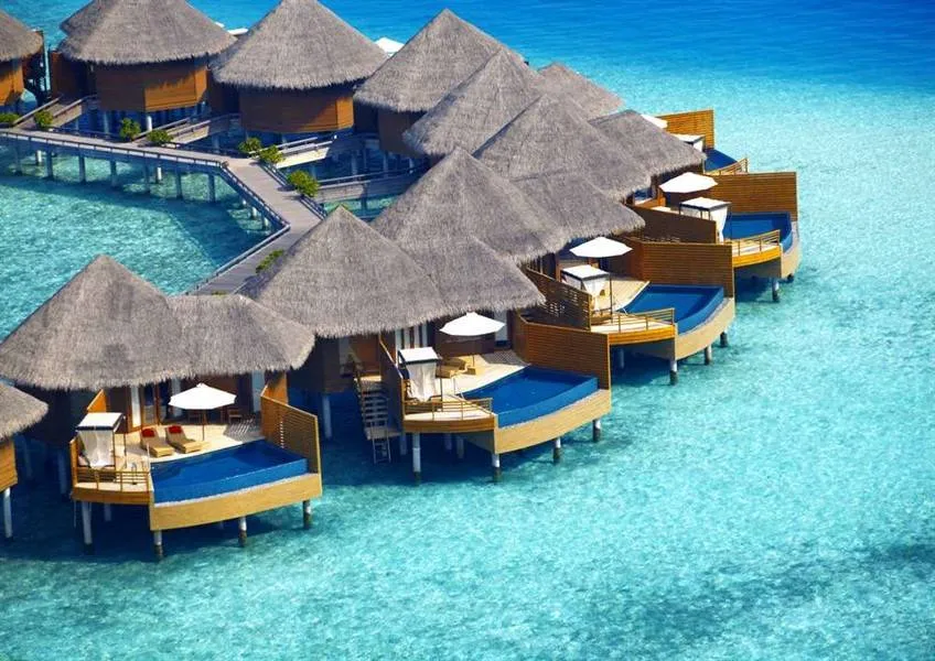 Юбилейное предложение от отеля Baros Maldives 5*