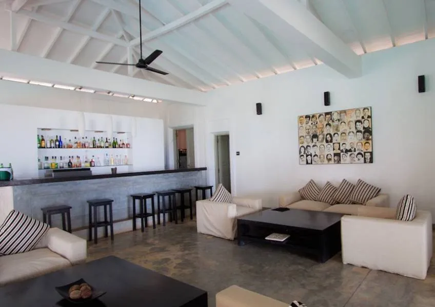 SEA VIEW SUITES SEA VIEW SUITES