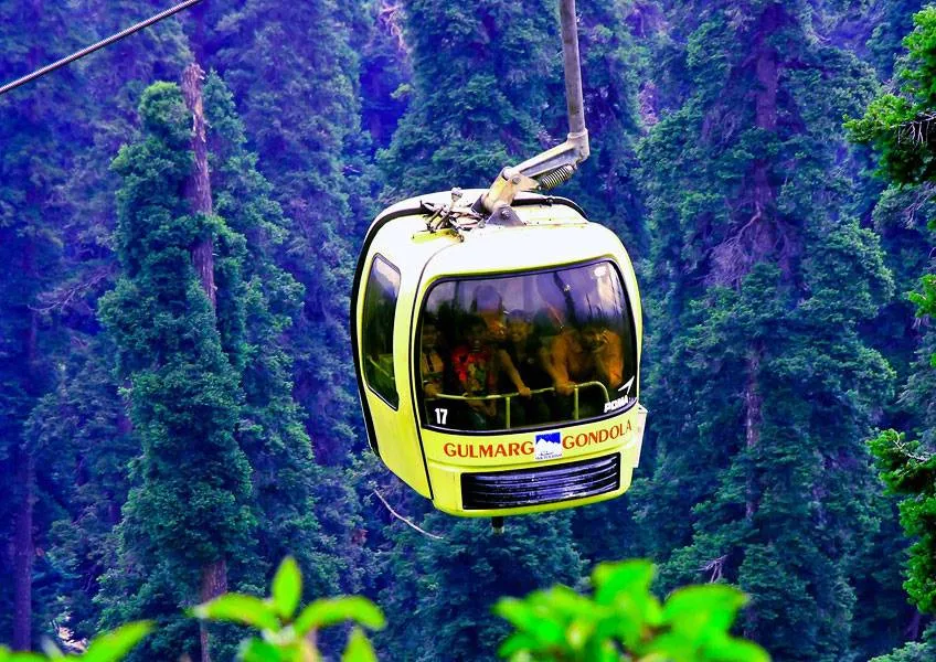 Открылась самая высокогорная в мире канатная дорога