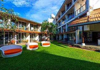 Calamander Unawatuna Beach