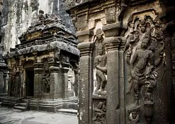 Пещеры Карли