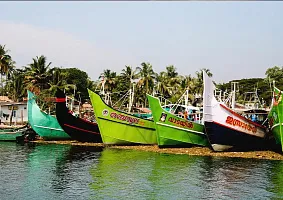 Два часа морской прогулки в рыбацкой лодке «Каттамарам» на курорте Manaltheeram