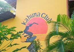 Kahuna Club (бывшее Shangri La Guest House)