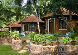 Коттедж с садом