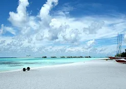 Пляж Paradise Island Beach