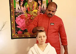 Массаж головы