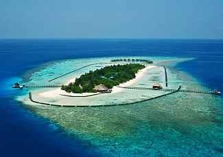Komandoo Island Resort 