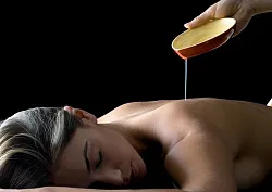 Абхъянгам (Абхъянга)