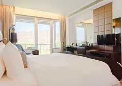 Acacia Lake View Rooms