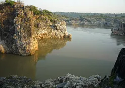 Мраморные скалы