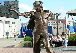 Памятник Майклу Джексону