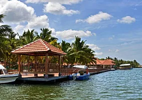 Плавучий ресторан Lotus Плавучий ресторан Lotus