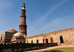 Башня Кутуб Минар