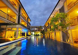 Grand  Barong Resort