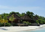 Komandoo Island Resort 
