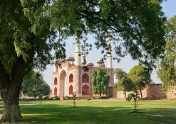 Гробница Акбара в Сикандре 