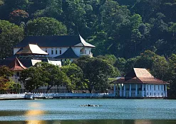 Королевский летний дворец