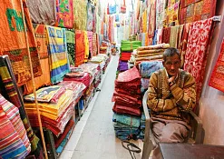 Рынок в Анжуне