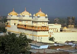 Храм Рам Райа