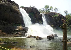 Водопад Атираппилли