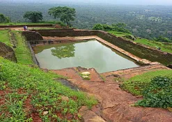 Скальная крепость Сигирия