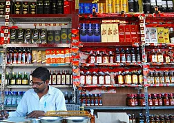 Власти Гоа собираются снять запрет на вывоз спиртного для туристов