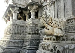 Храм Джагдиш