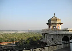 Башня Мусамман Бурдж