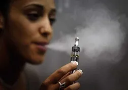 Власти Индии запретили ввозить в страну электронные сигареты