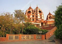 Храм ИСККОН