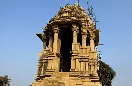 Храм Чатурбуи